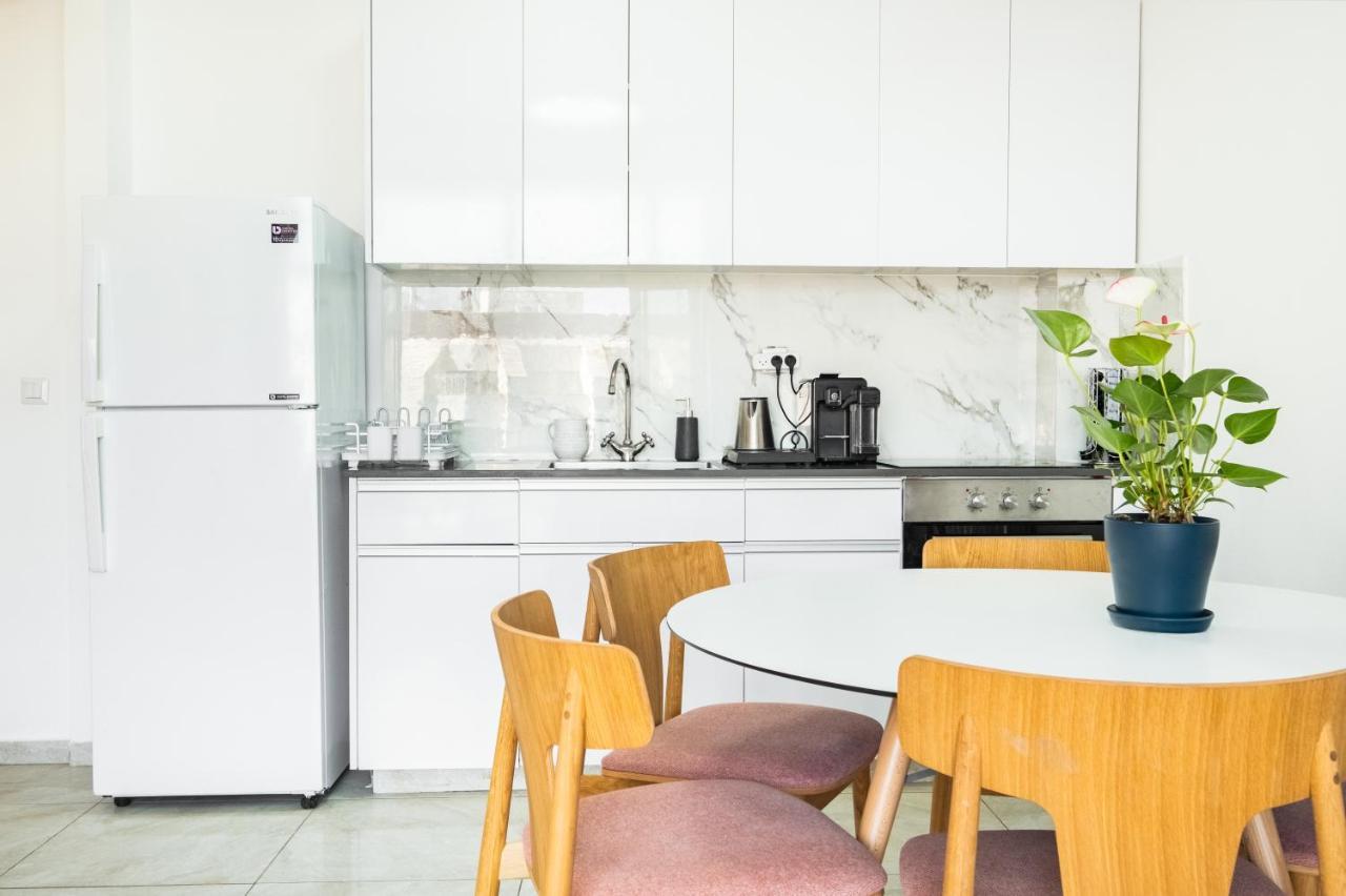 Modern Bright, Near Mahane Yehuda Market, Balcony القدس المظهر الخارجي الصورة