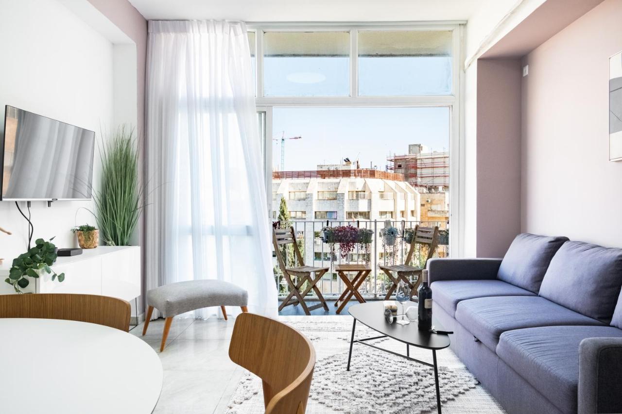 Modern Bright, Near Mahane Yehuda Market, Balcony القدس المظهر الخارجي الصورة